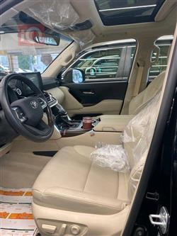 تۆیۆتا لاند کروزەر